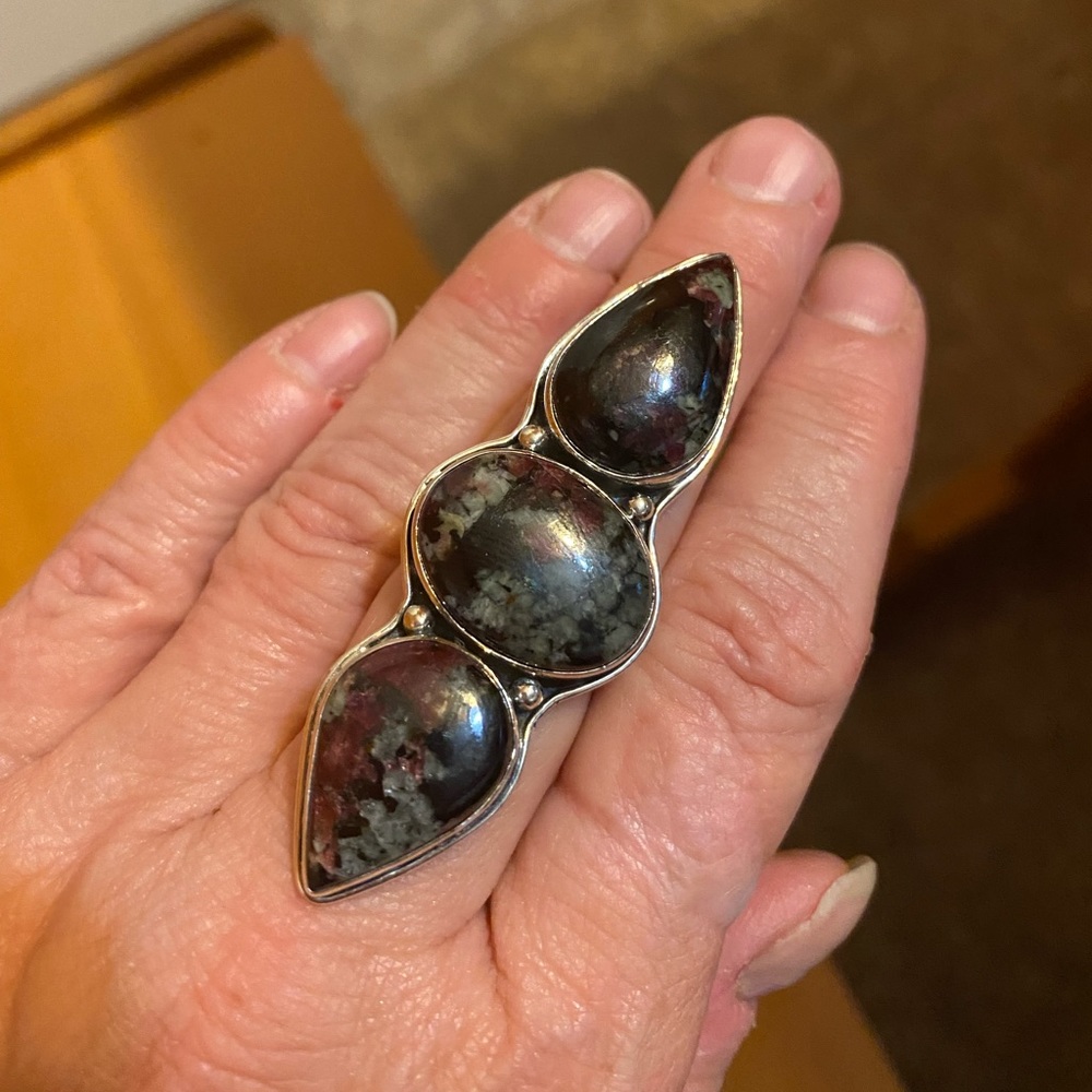 Rare and unique Angelique Mystic crawler ring